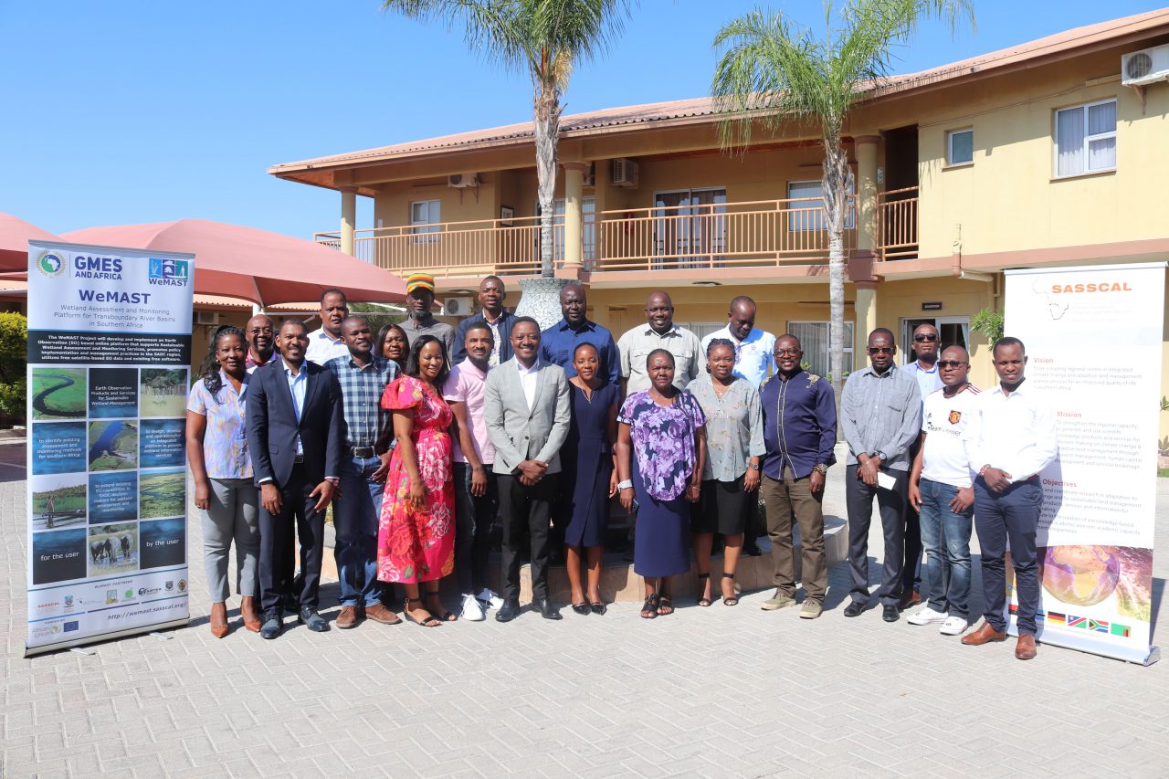 ongwediva-group-picture-min-1280×853